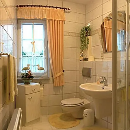 Apartment An Der Müritz 2 Kleinere Woh *