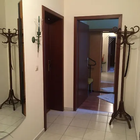 Apartment An Der Müritz 2 Kleinere Woh